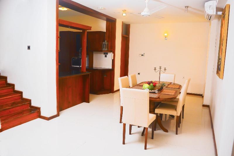 Unique Towers Luxury Boutique Suites image