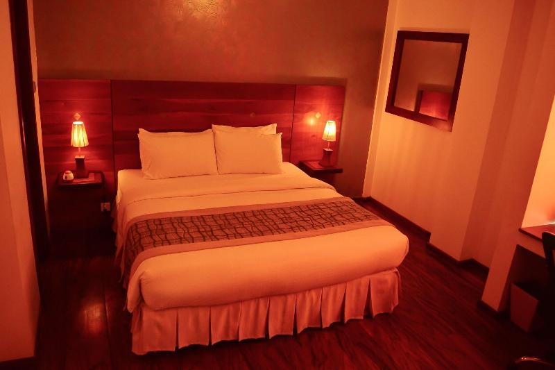 Unique Towers Luxury Boutique Suites image