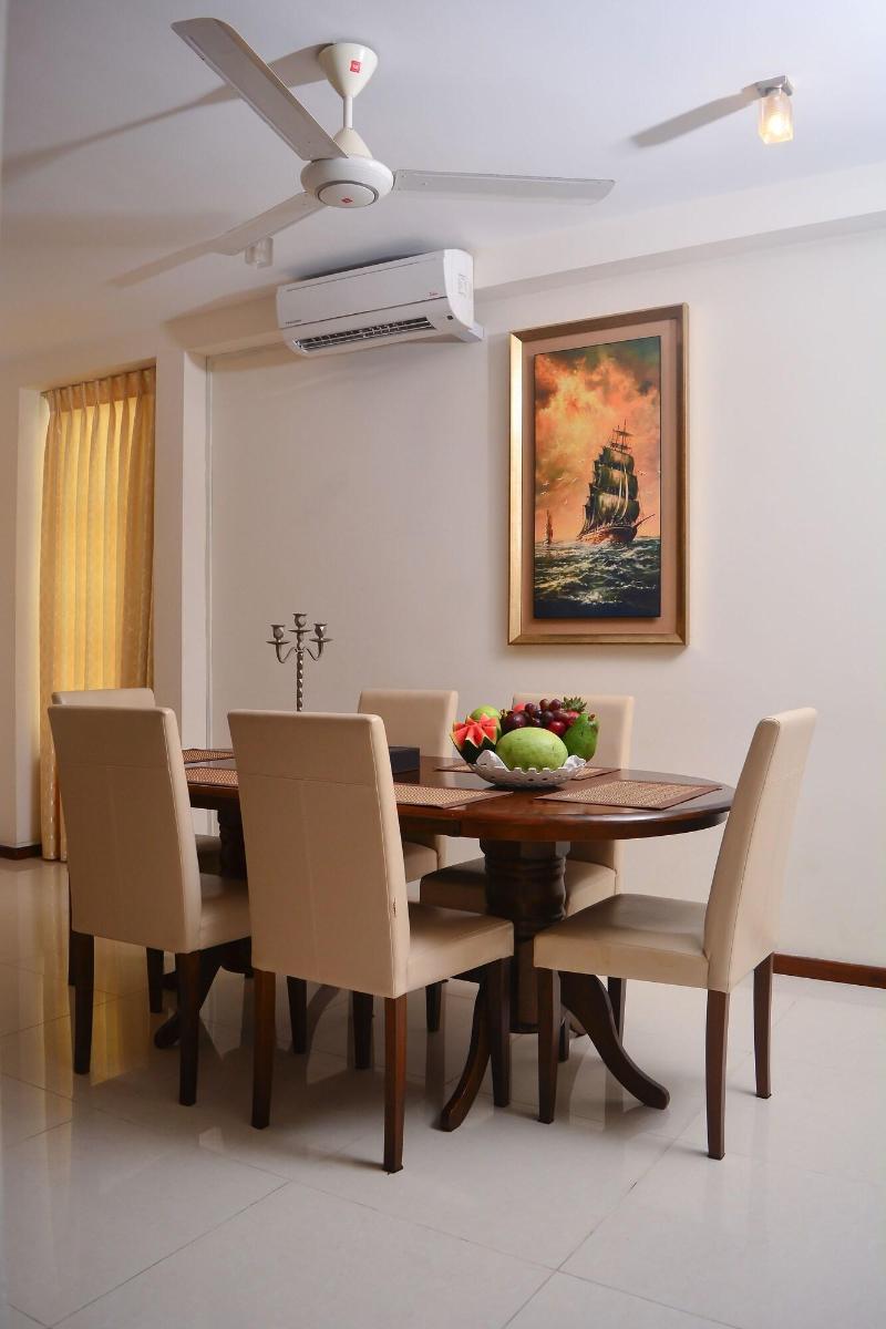 Unique Towers Luxury Boutique Suites image