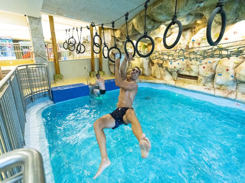 Aquashow Park Hotel image