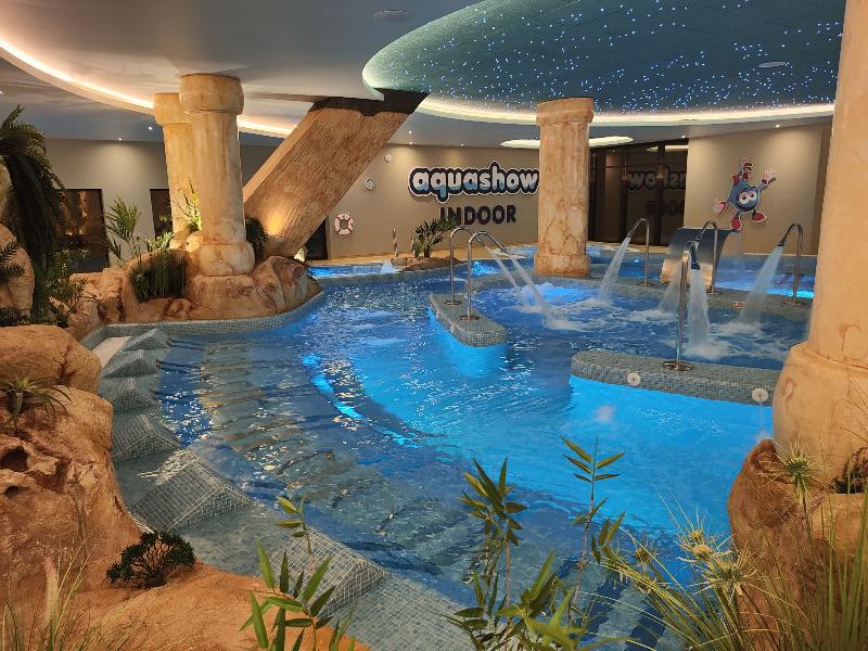Aquashow Park Hotel image
