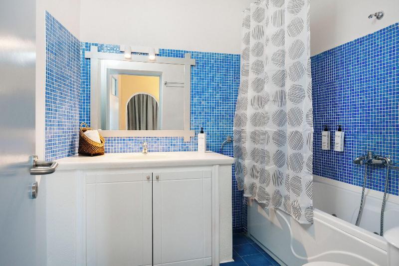 Kastro Suites image