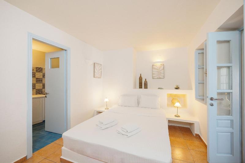 Kastro Suites image