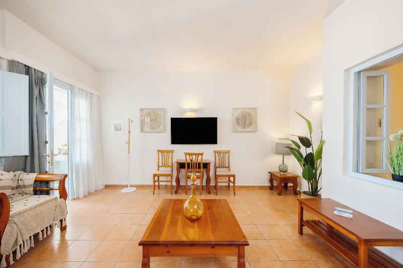 Kastro Suites image