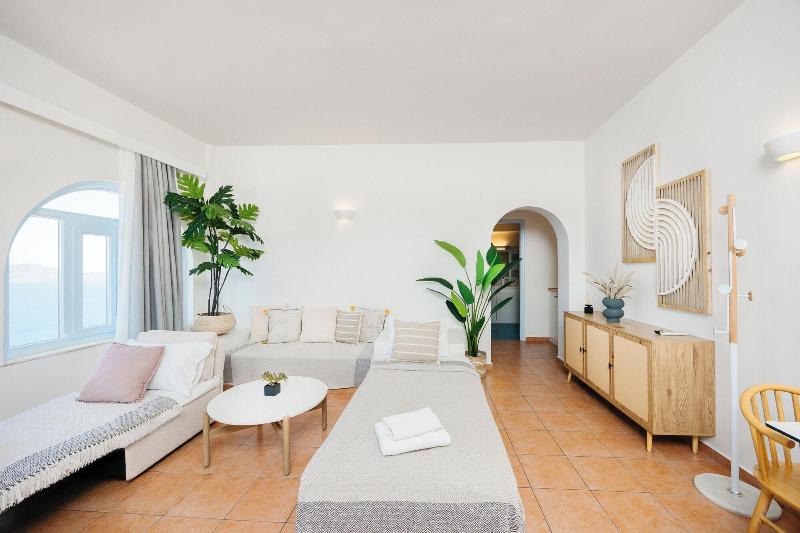Kastro Suites image