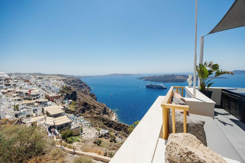 Kastro Suites image
