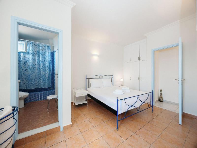 Kastro Suites image