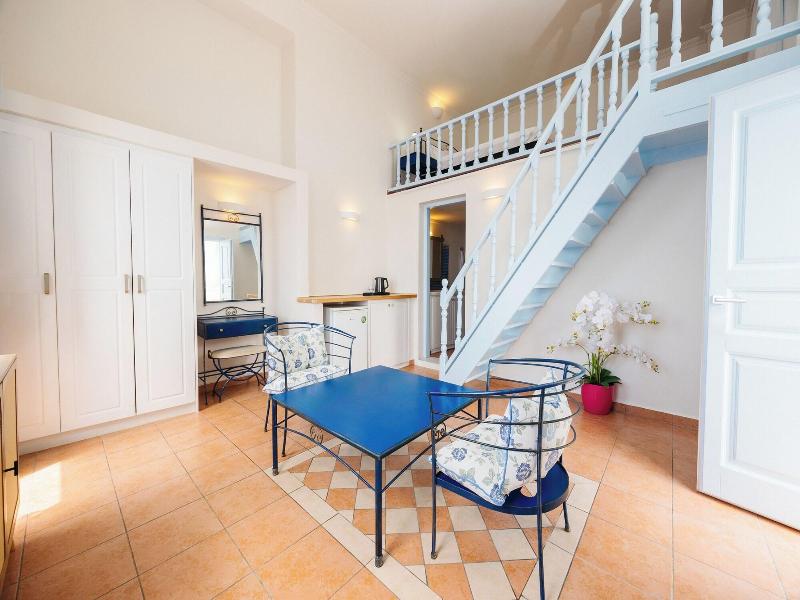 Kastro Suites image