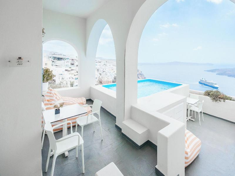 Kastro Suites image