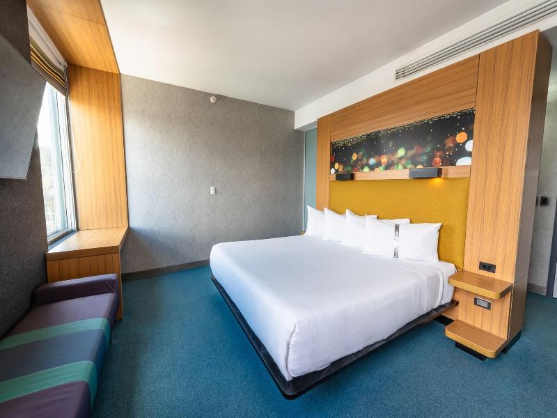 Aloft Bogota Airport image