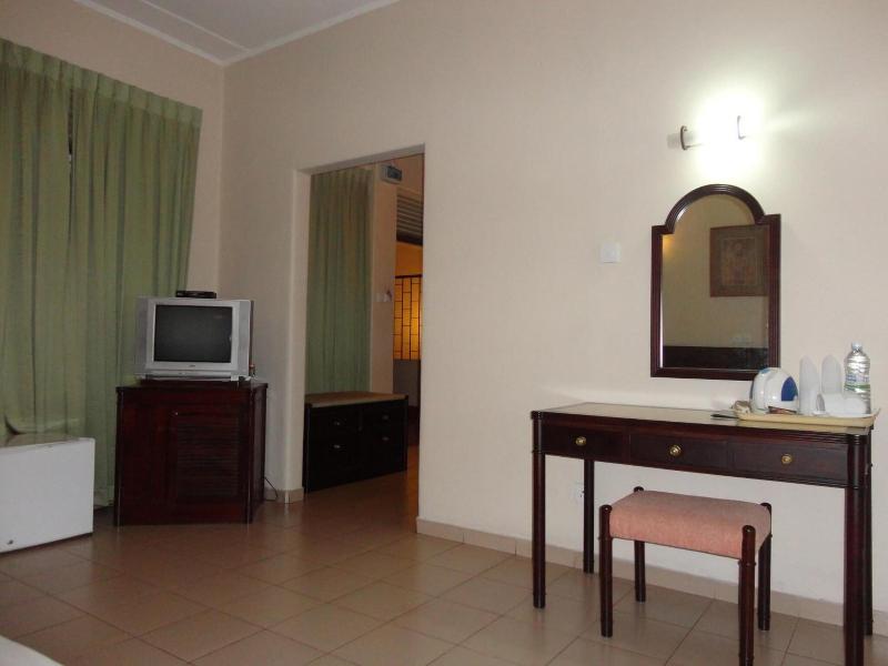 Shalimar Hotel image
