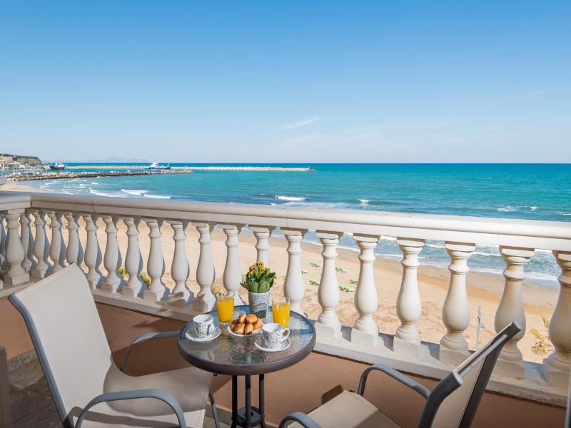 Birais Beach Studios image
