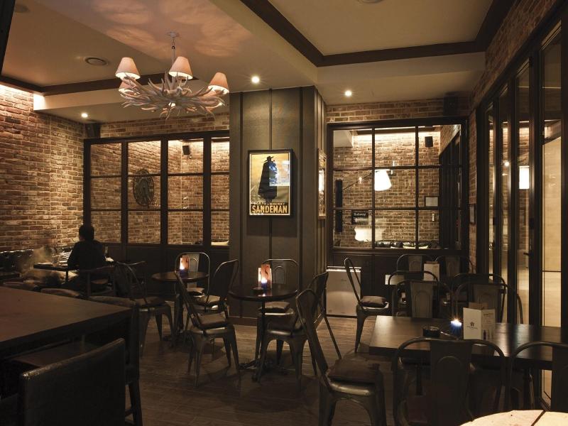 Stanford Hotel image