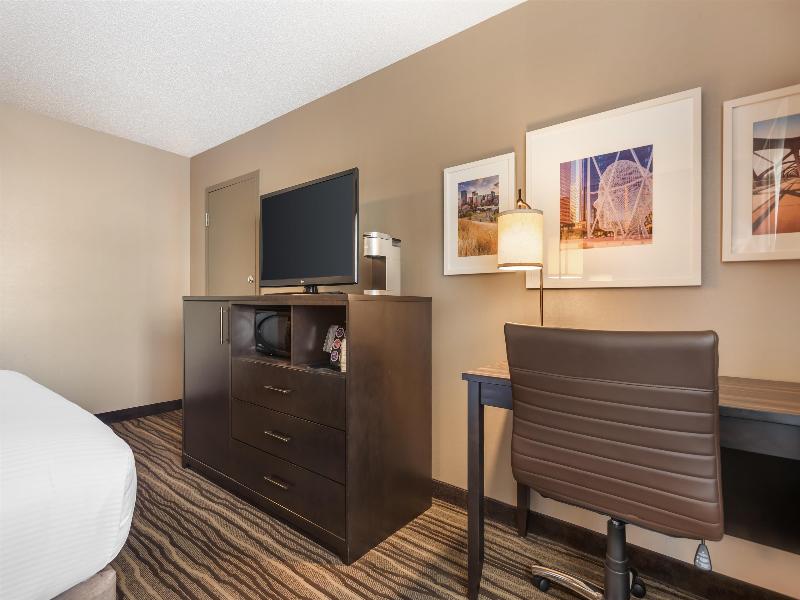 Best Western Plus Calgary Centre Inn image
