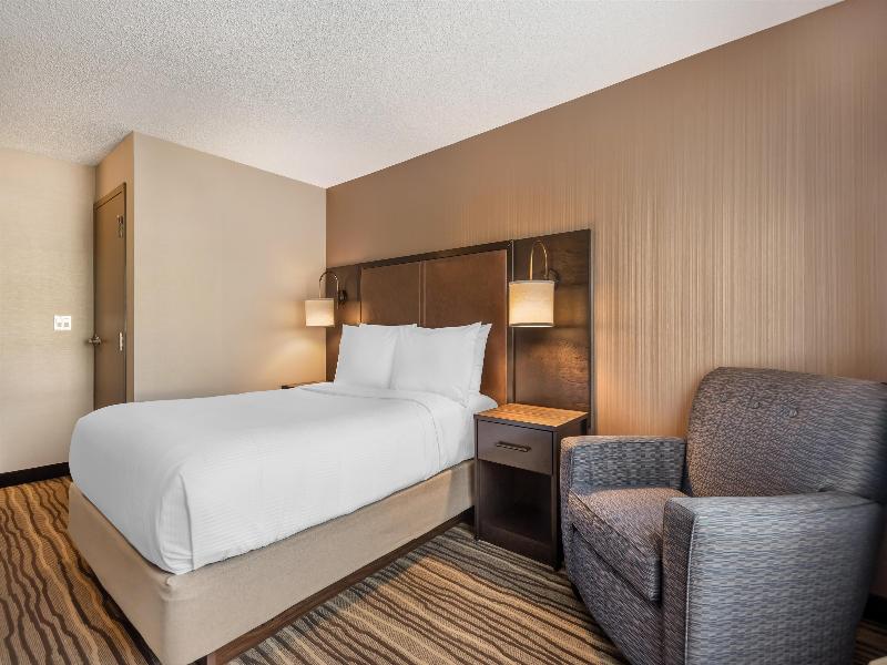 Best Western Plus Calgary Centre Inn image