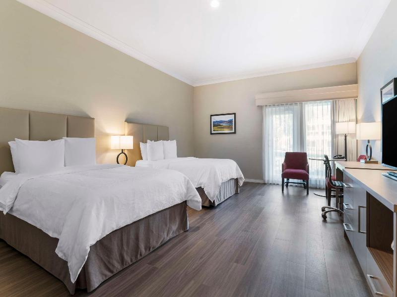 Best Western Plus Kelowna Hotel & Suites image