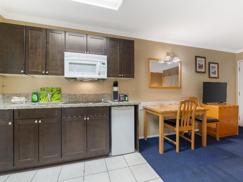 Best Western Inn at Penticton image