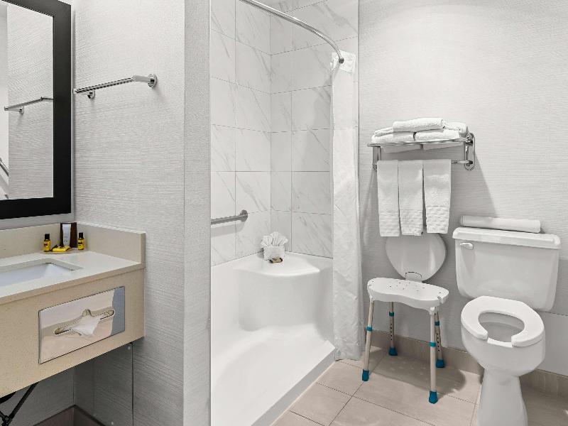 Best Western Plus Langley Inn image