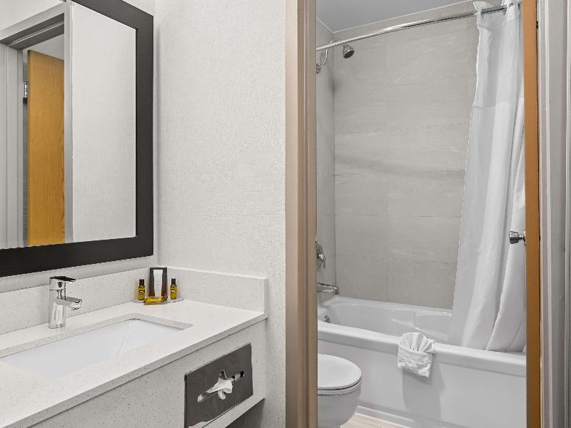 Best Western Plus Langley Inn image