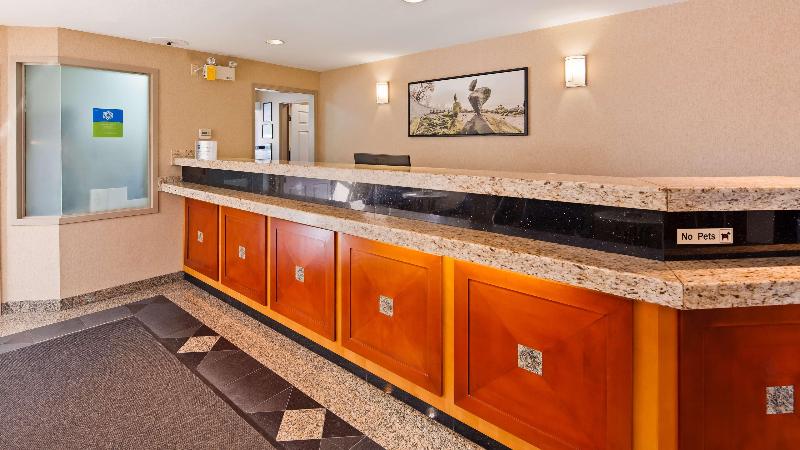 Best Western Capilano Inn AND Suites