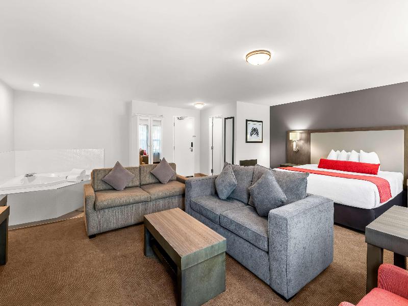 Best Western Cowichan Valley Inn image