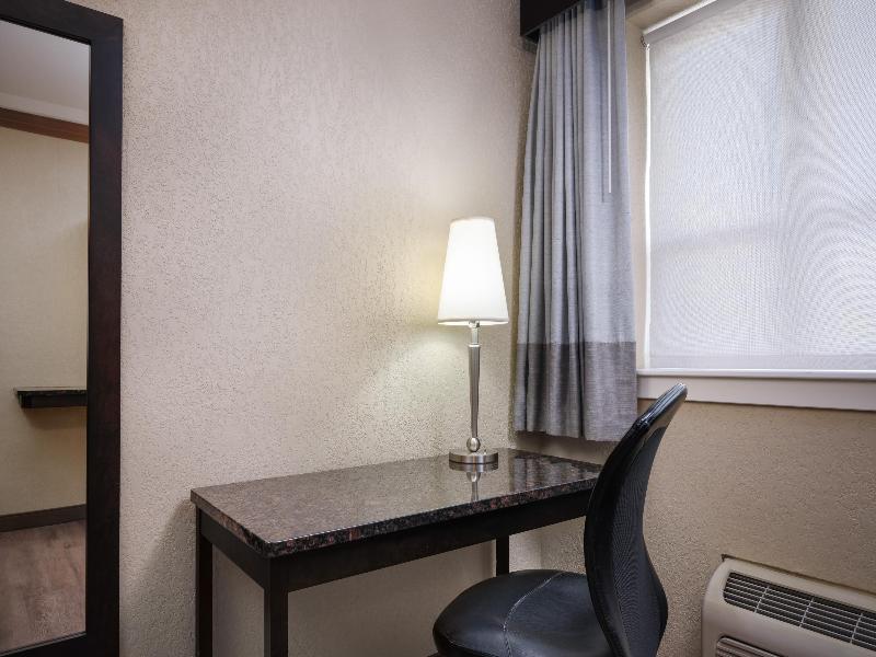 Best Western Plus Kamloops Hotel image