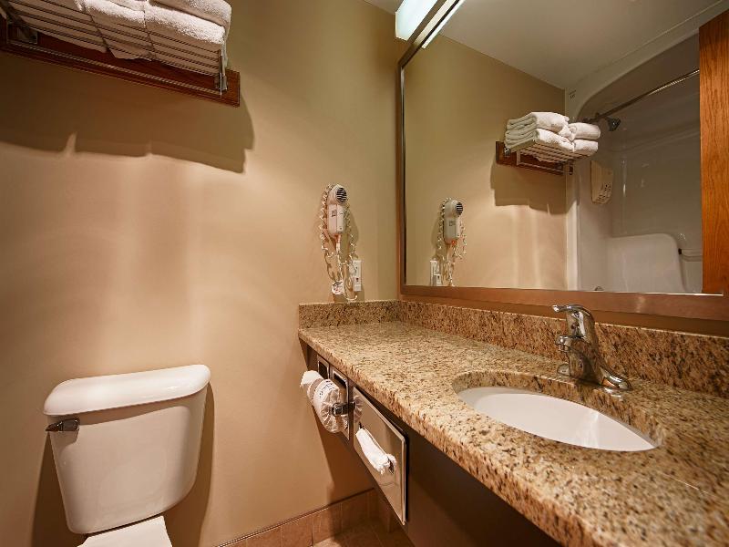 Best Western Plus Guildwood Inn image