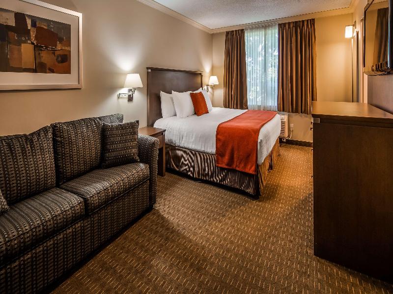 Best Western Plus Guildwood Inn image