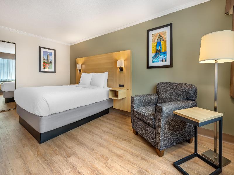Best Western Plus Ottawa City Centre image