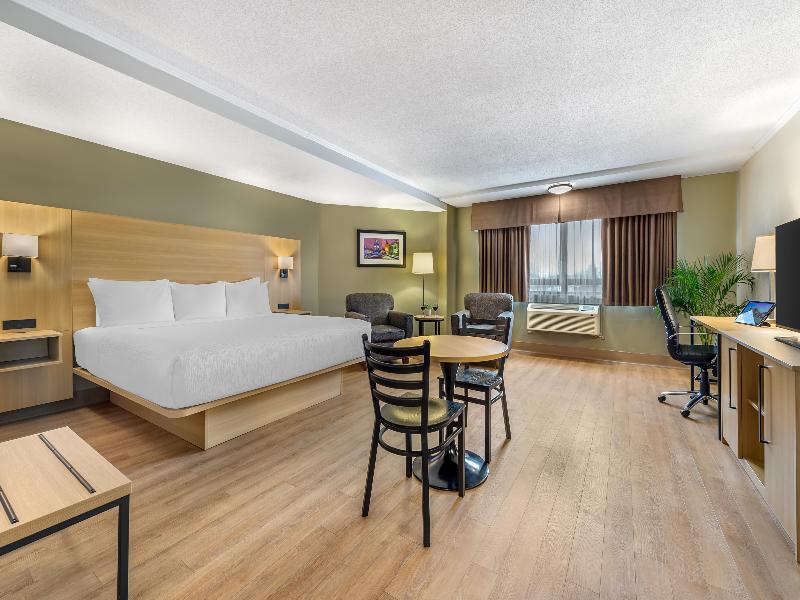 Best Western Plus Ottawa City Centre image