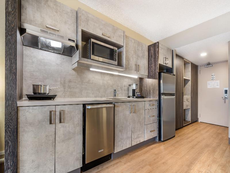 Best Western Plus Ottawa City Centre image