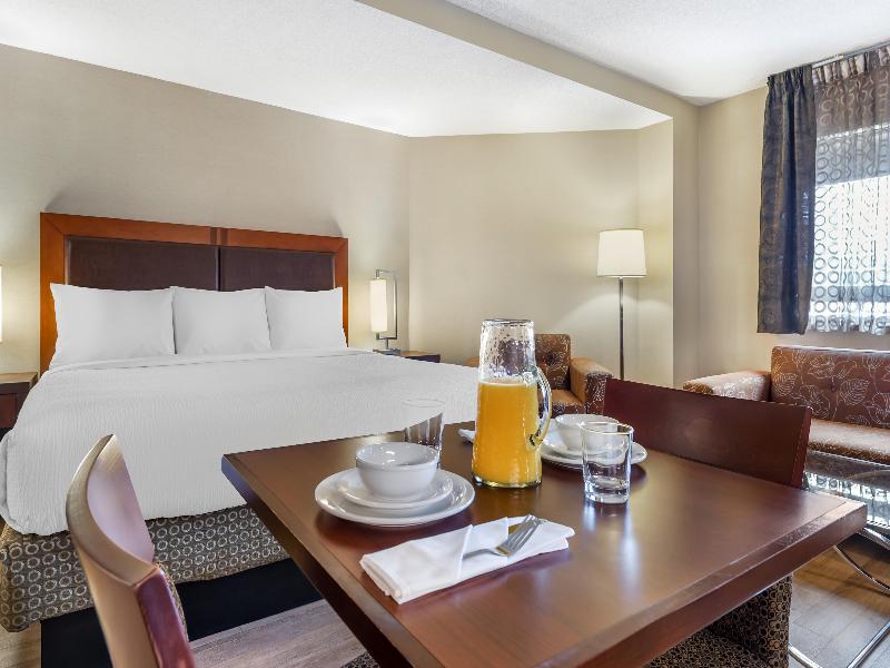 Best Western Plus Ottawa City Centre image