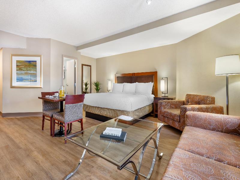 Best Western Plus Ottawa City Centre image