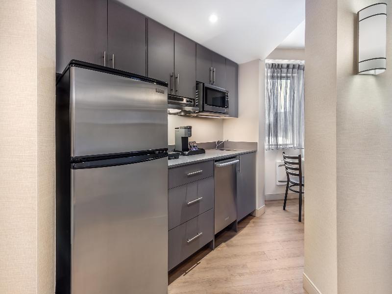 Best Western Plus Ottawa City Centre image