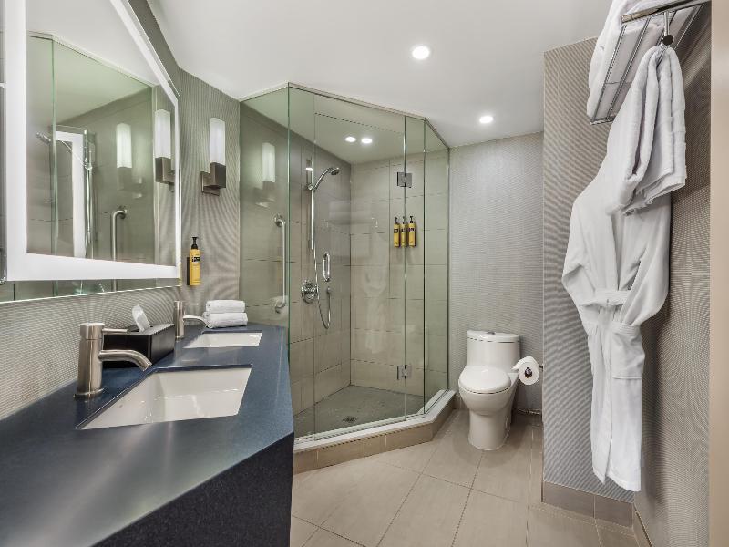 Best Western Plus Ottawa City Centre image