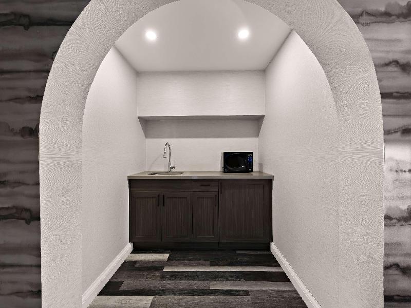 Best Western Parkway Hotel Toronto North image