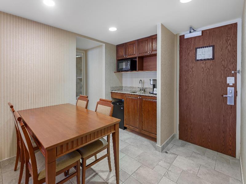 Best Western Plus Otonabee Inn image