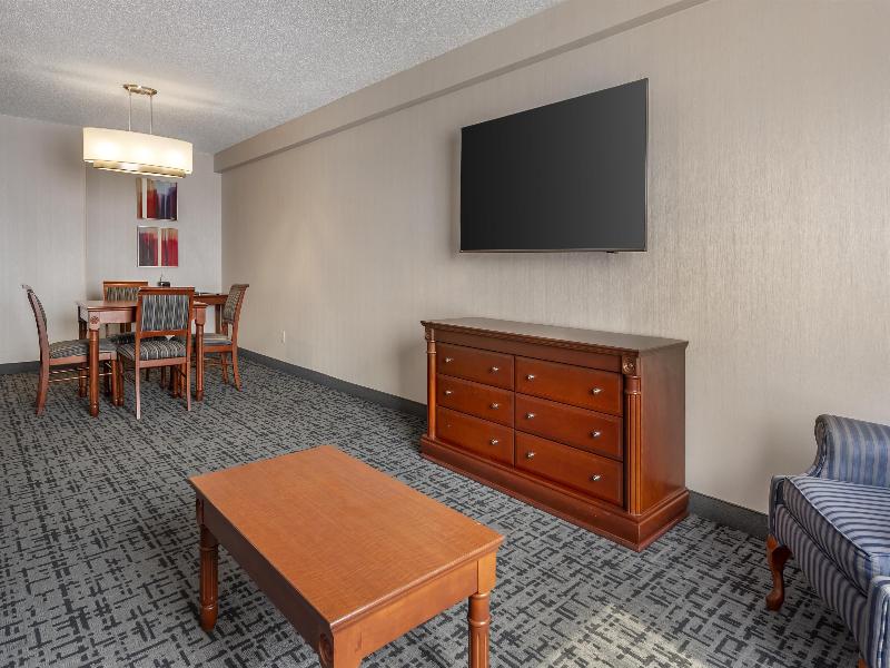 Best Western Hotel Brossard image