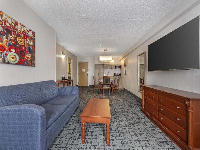 Best Western Hotel Brossard image