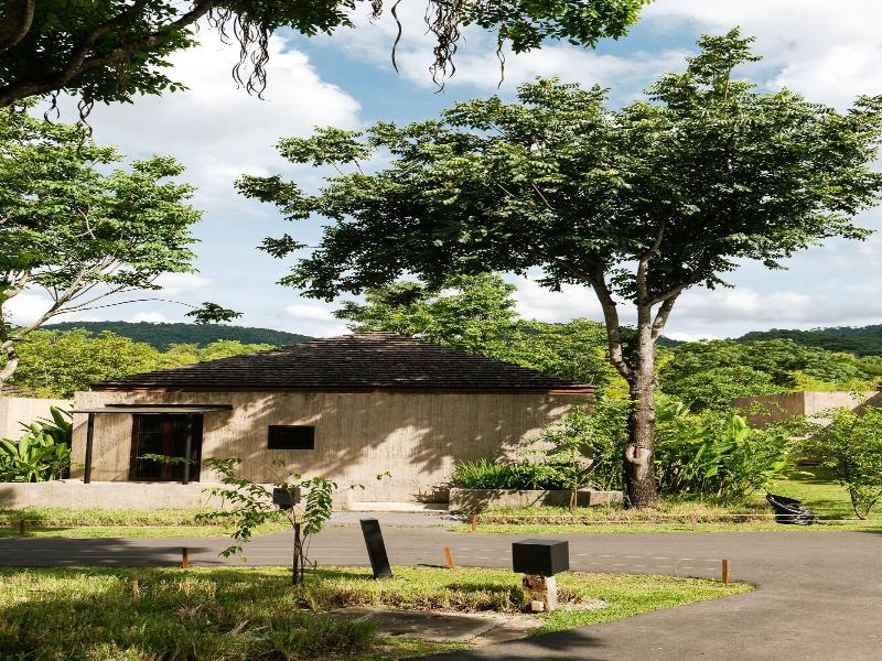 Muthi Maya Forest Pool Villa Resort