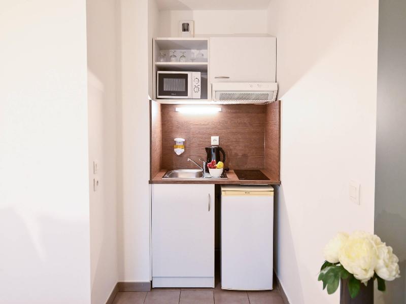 Comfort Aparthotel Versailles, St Cyr L'Ecole image