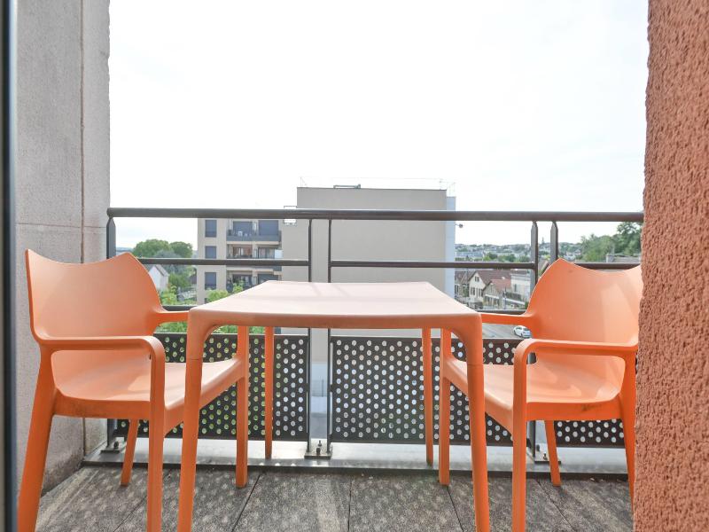 Comfort Aparthotel Versailles, St Cyr L'Ecole image
