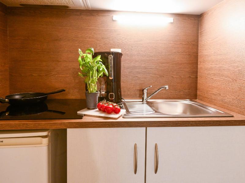 Comfort Aparthotel Versailles, St Cyr L'Ecole image
