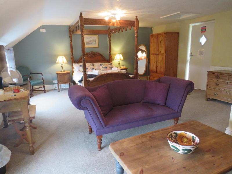 Ganton Greyhound Inn image