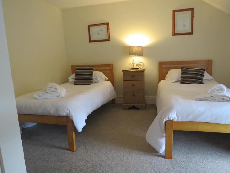 Ganton Greyhound Inn image