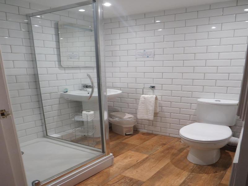 Ganton Greyhound Inn image