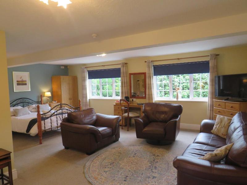 Ganton Greyhound Inn image