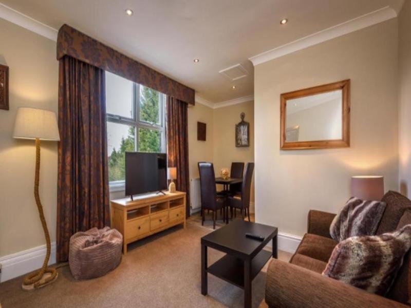 Lennox Lea Hotel & Apartments image