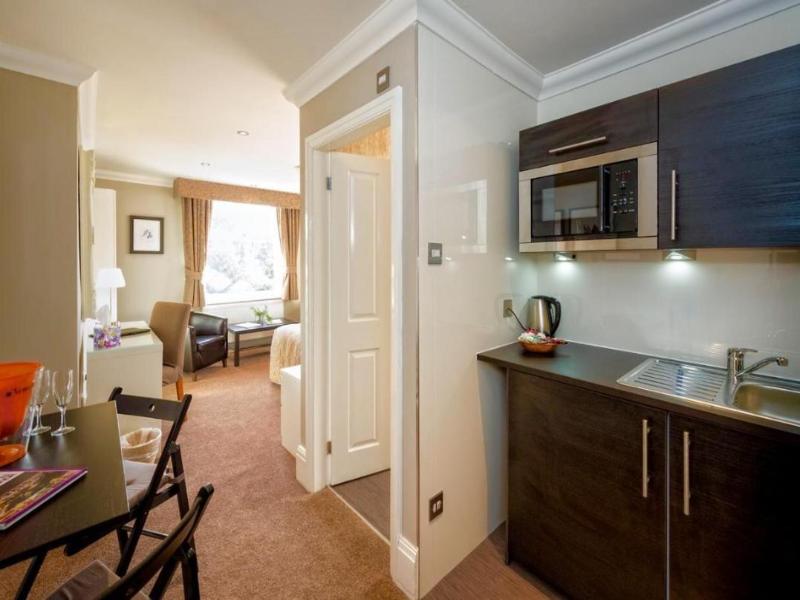 Lennox Lea Hotel & Apartments image