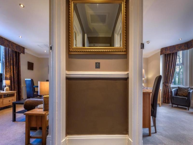 Lennox Lea Hotel & Apartments image